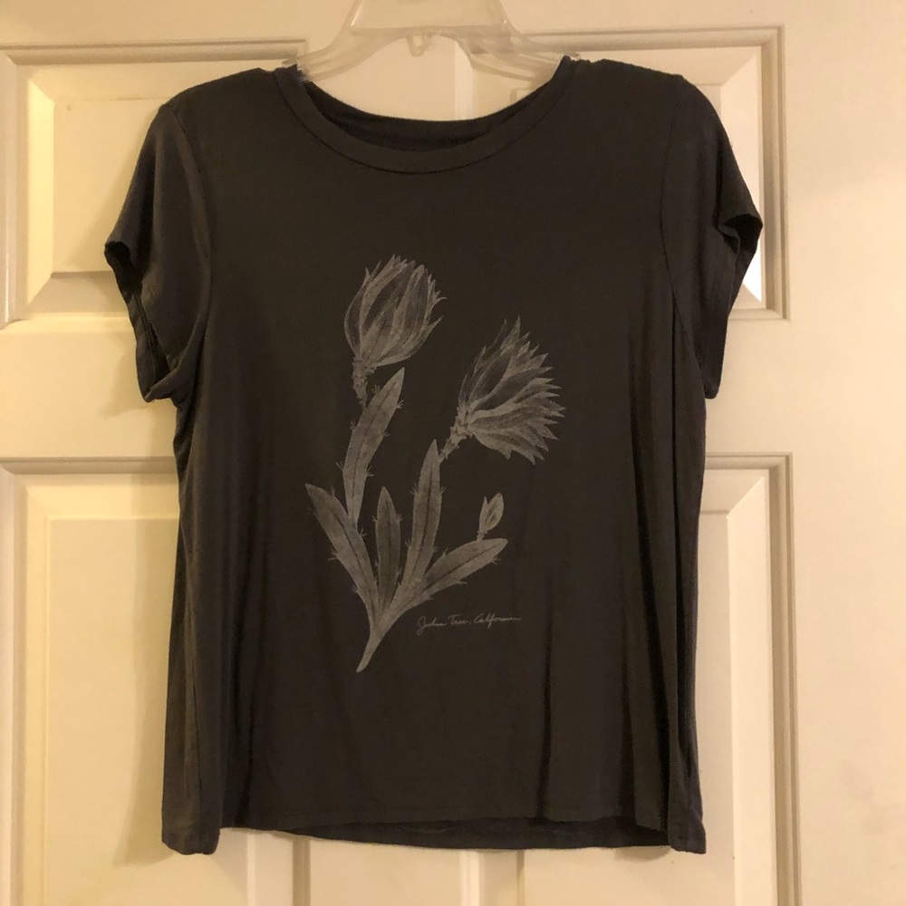 New American Eagle Top